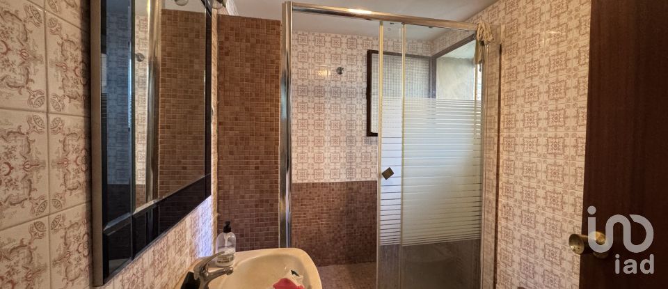 Casa rural 3 habitacions de 332 m² a - (03787)