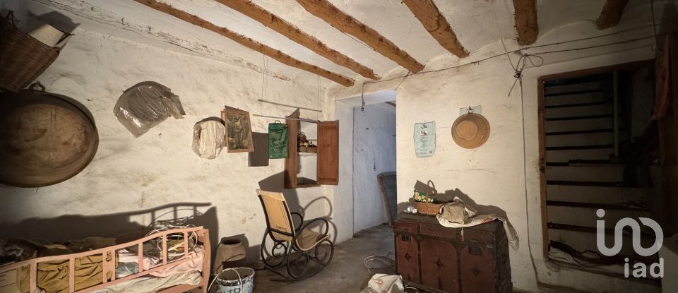 Casa rural 3 habitacions de 332 m² a - (03787)