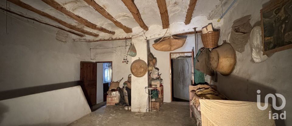 Casa rural 3 habitacions de 332 m² a - (03787)