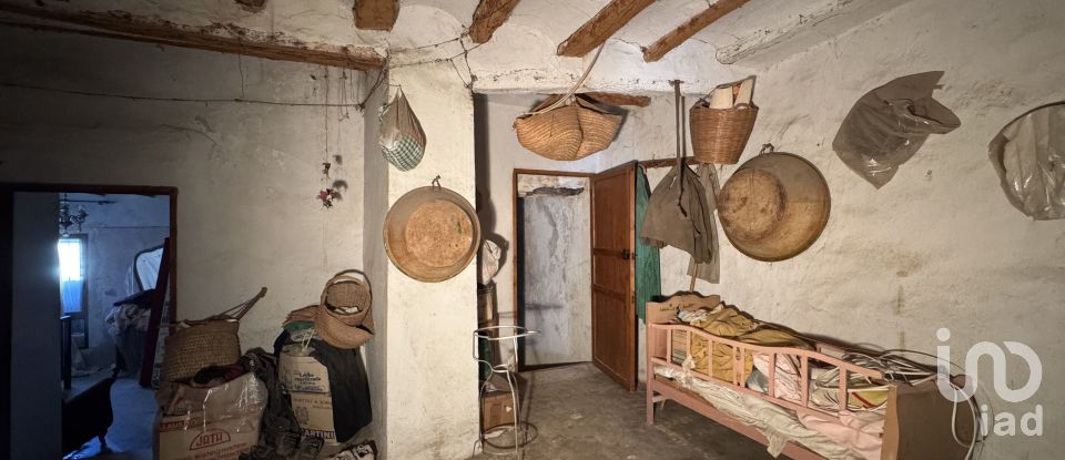 Casa rural 3 habitacions de 332 m² a - (03787)