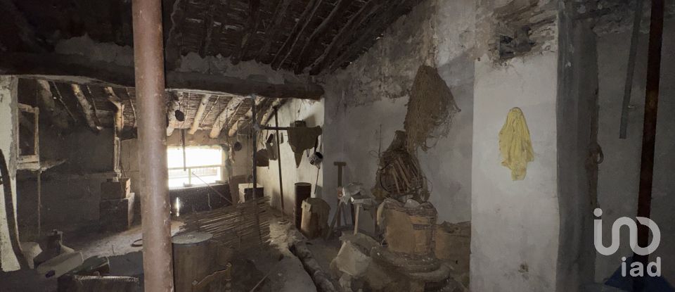 Casa rural 3 habitacions de 332 m² a - (03787)