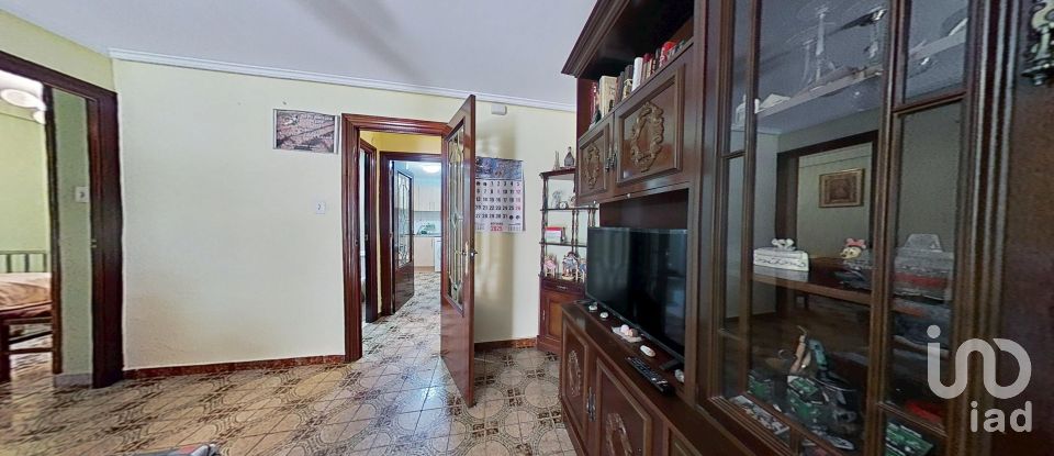 Apartment 3 bedrooms of 60 m² in Zaragoza (50015)