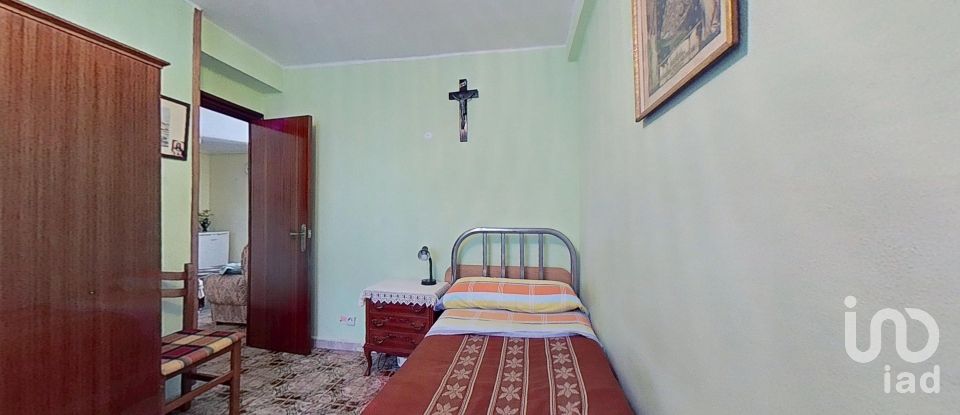 Apartment 3 bedrooms of 60 m² in Zaragoza (50015)