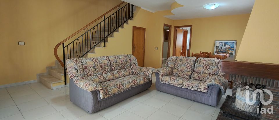 Casa 4 habitaciones de 180 m² en Nules (12520)