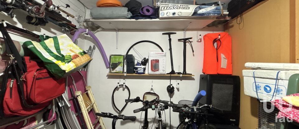 Shop / premises commercial of 29 m² in Roses (17480)