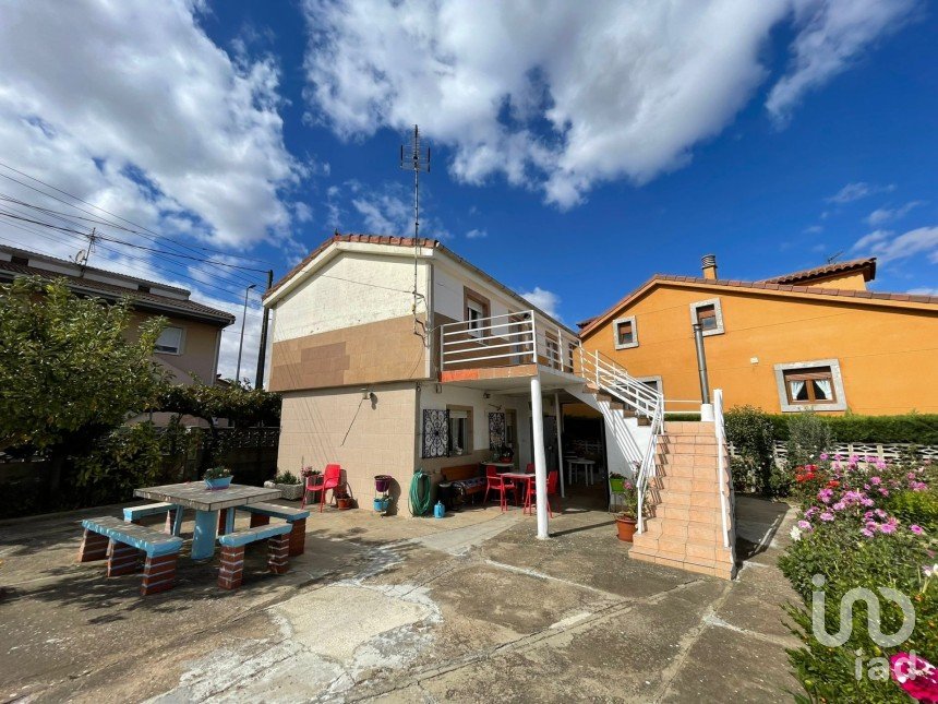 Casa 4 habitaciones de 89 m² en Cembranos (24231)