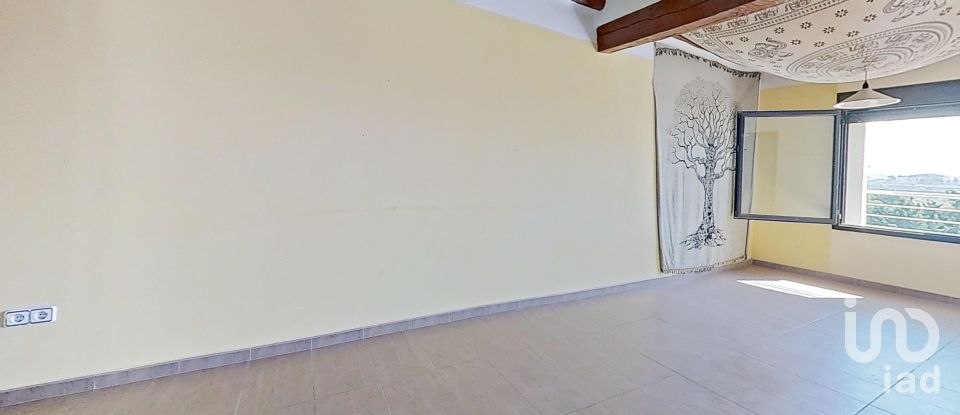 Pis 3 habitacions de 70 m² a Cervera (25200)