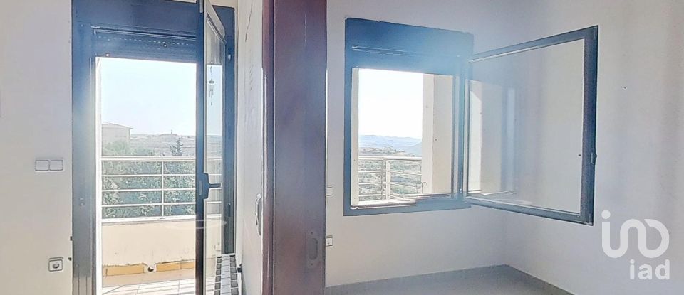 Pis 3 habitacions de 70 m² a Cervera (25200)