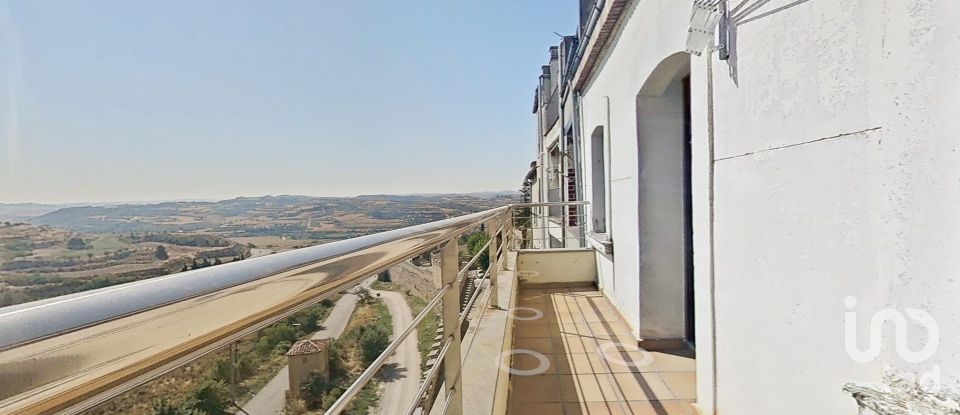 Pis 3 habitacions de 70 m² a Cervera (25200)