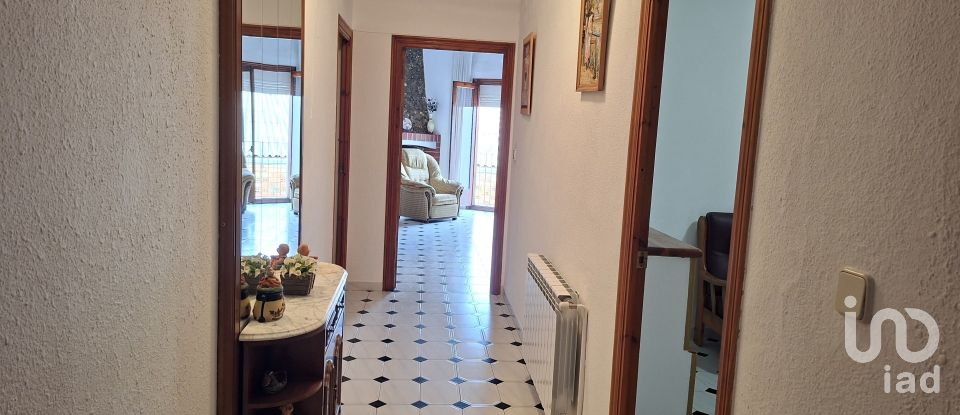 Casa señorial 4 habitaciones de 630 m² en La Puebla de Castro (22435)