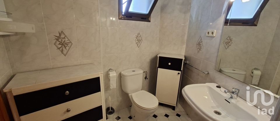 Casa señorial 4 habitaciones de 630 m² en La Puebla de Castro (22435)