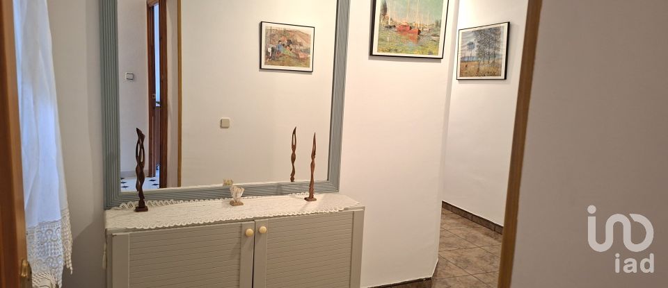 Casa señorial 4 habitaciones de 630 m² en La Puebla de Castro (22435)