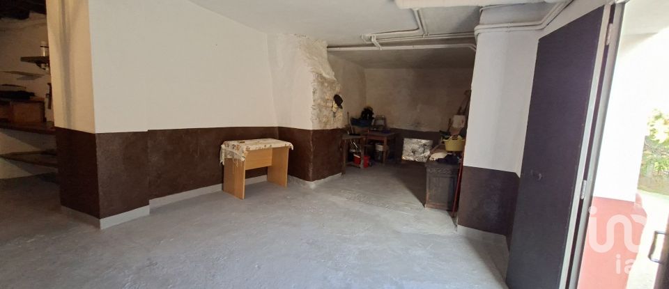 Casa señorial 4 habitaciones de 630 m² en La Puebla de Castro (22435)