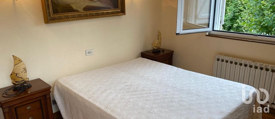 Casa de muntanya 4 habitacions de 190 m² a Salinas (33405)