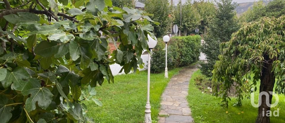 Casa de muntanya 4 habitacions de 190 m² a Salinas (33405)