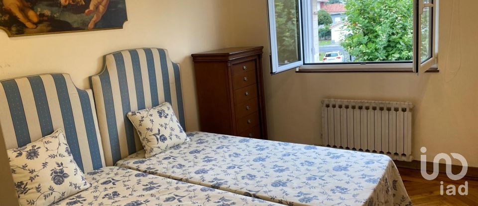 Casa de muntanya 4 habitacions de 190 m² a Salinas (33405)