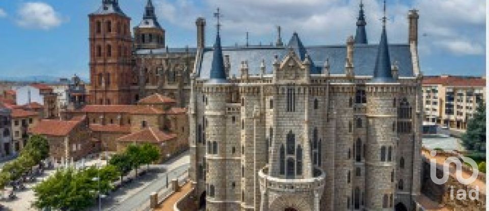 Pis 4 habitacions de 111 m² a Astorga (24700)