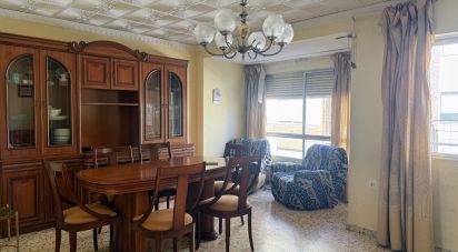 Piso 4 habitaciones de 115 m² en Oliva (46780)