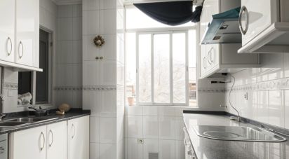 Apartment 4 bedrooms of 90 m² in Sevilla (41010)