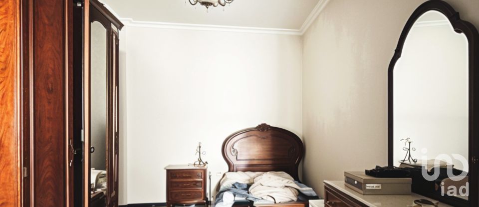 Piso 4 habitaciones de 90 m² en Sevilla (41010)