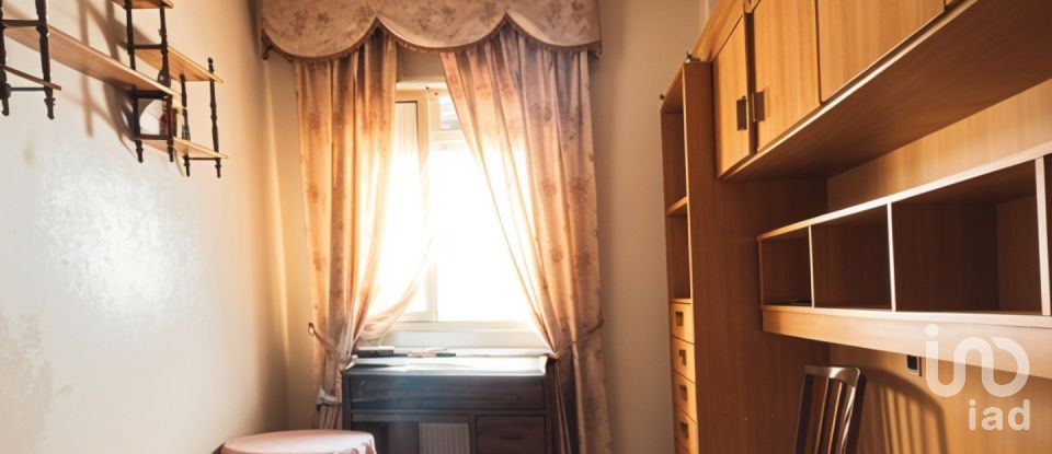 Piso 4 habitaciones de 90 m² en Sevilla (41010)