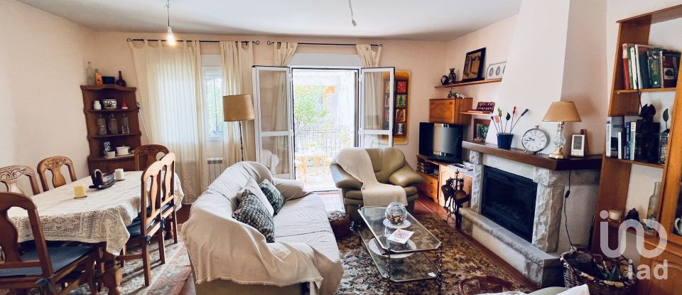 Casa 3 habitaciones de 146 m² en La Cañada (05294)