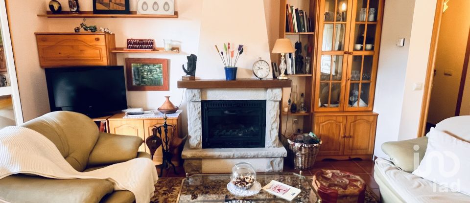 Casa 3 habitaciones de 146 m² en La Cañada (05294)