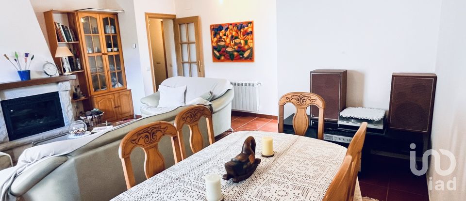 Casa 3 habitaciones de 146 m² en La Cañada (05294)