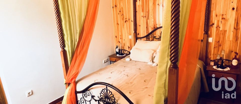 Casa 3 habitaciones de 146 m² en La Cañada (05294)