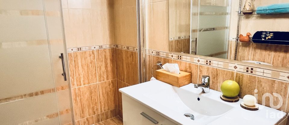 Casa 3 habitaciones de 146 m² en La Cañada (05294)