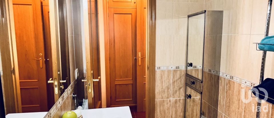 Casa 3 habitaciones de 146 m² en La Cañada (05294)