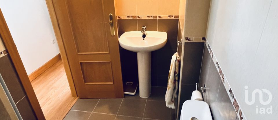 Casa 3 habitaciones de 146 m² en La Cañada (05294)