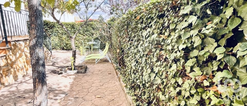 Casa 3 habitaciones de 146 m² en La Cañada (05294)