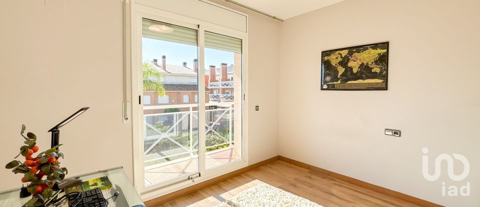 Casa 5 habitaciones de 245 m² en Cambrils (43850)