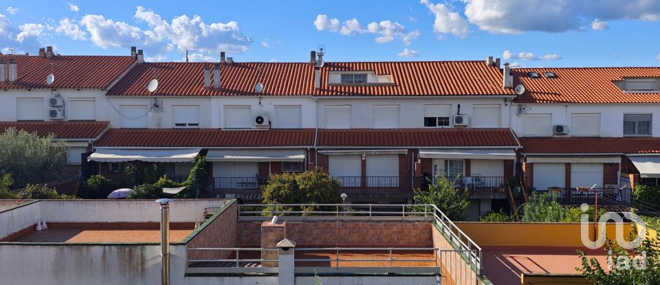 Maison 4 chambres de 241 m² à Sant Llorenç d'Hortons (08791)