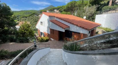 Apartment in house 4 bedrooms of 170 m² in Arenys de Munt (08358)