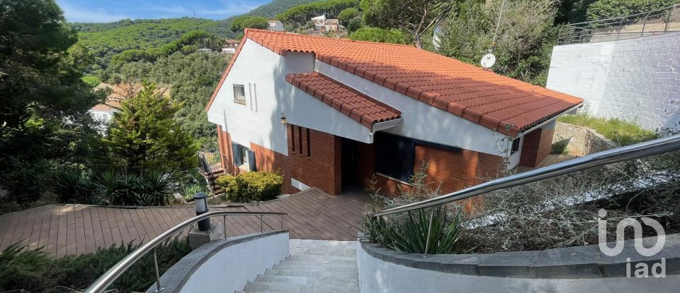 Habitatge unifamiliar  4 habitacions de 170 m² a Arenys de Munt (08358)