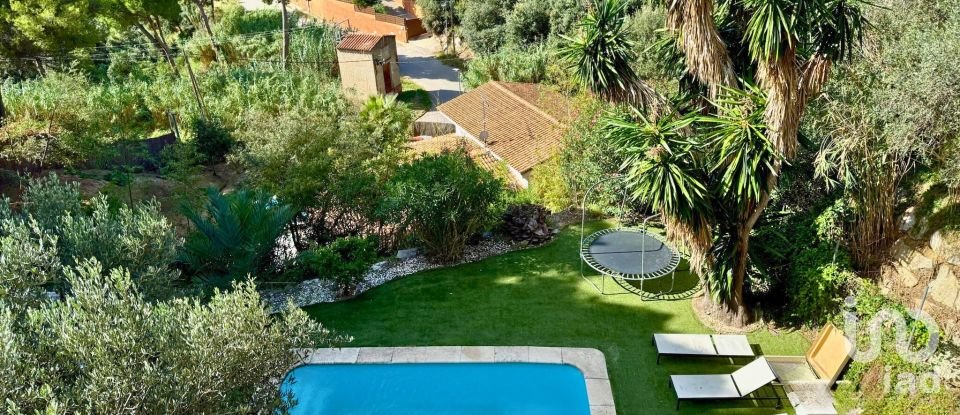 Habitatge unifamiliar  4 habitacions de 170 m² a Arenys de Munt (08358)