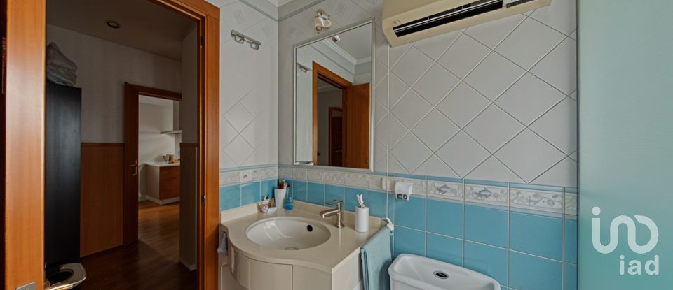 Casa 3 habitaciones de 105 m² en Chiclana de la Frontera (11130)