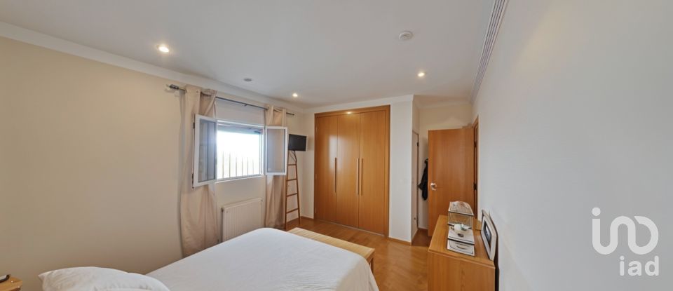 Casa 3 habitaciones de 105 m² en Chiclana de la Frontera (11130)