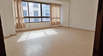 Piso 4 habitaciones de 111 m² en Oliva (46780)