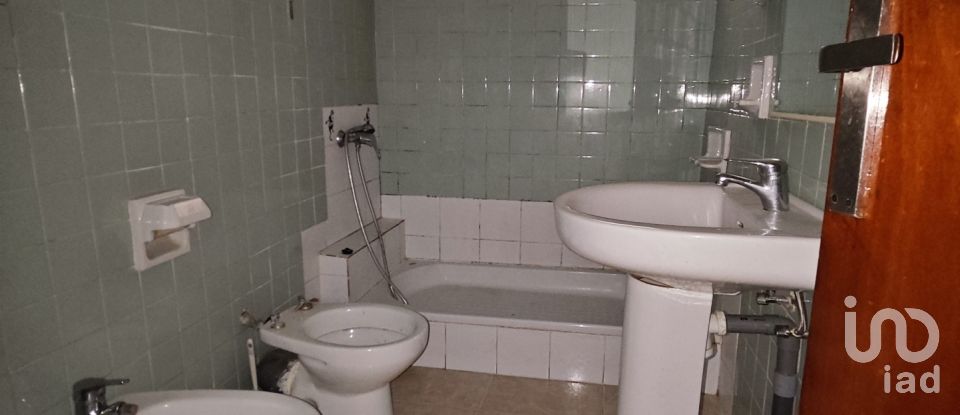 Piso 4 habitaciones de 111 m² en Oliva (46780)