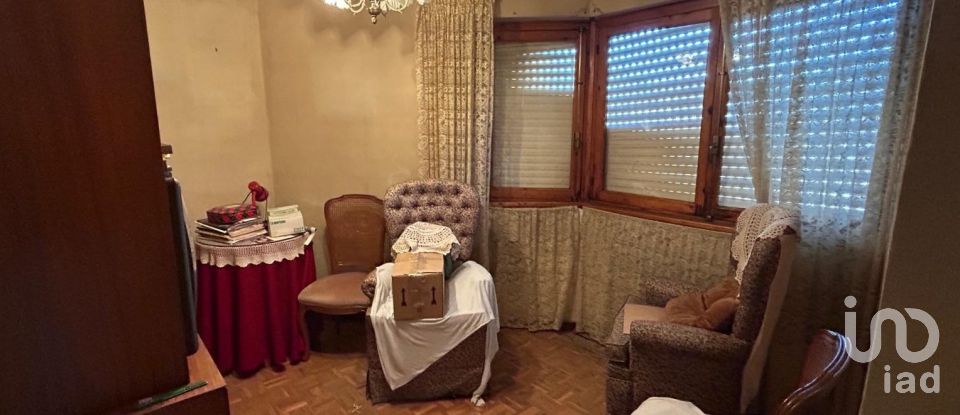 Appartement 3 chambres de 70 m² à La Pola de Gordón (24600)