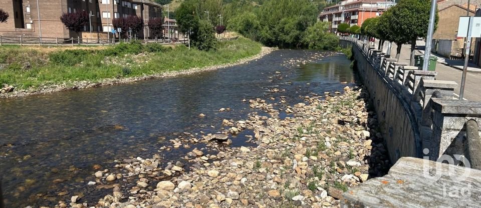 Appartement 3 chambres de 70 m² à La Pola de Gordón (24600)