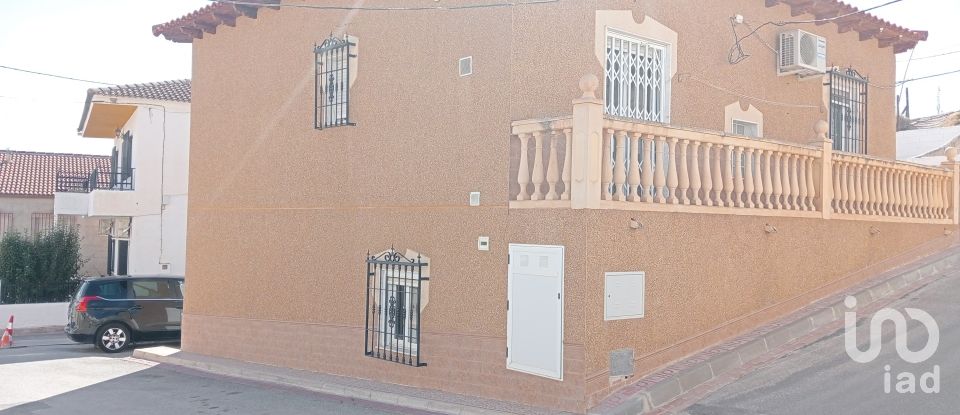 Casa 4 habitaciones de 137 m² en Villanueva de las Torres (18539)