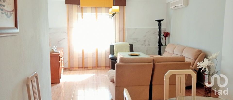 Casa 4 habitaciones de 137 m² en Villanueva de las Torres (18539)