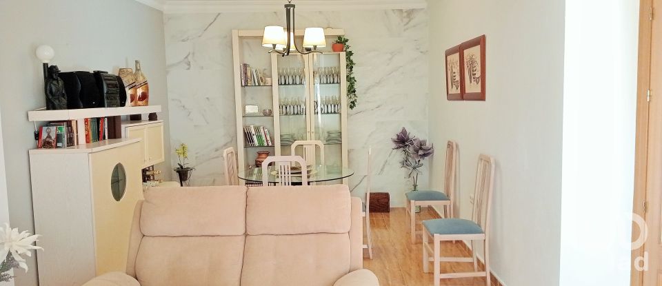 Casa 4 habitaciones de 137 m² en Villanueva de las Torres (18539)