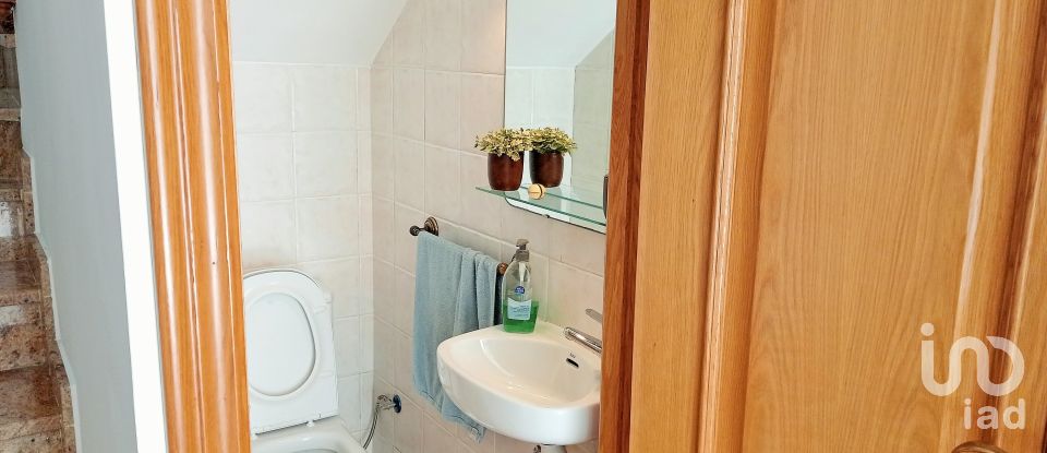 Casa 4 habitaciones de 137 m² en Villanueva de las Torres (18539)