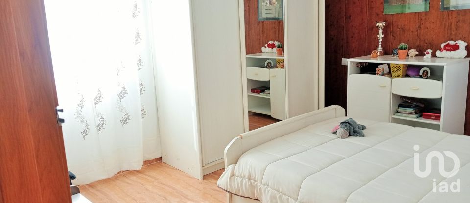 Casa 4 habitaciones de 137 m² en Villanueva de las Torres (18539)