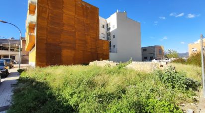 Terreno urbano de 450 m² en Roquetes (43520)